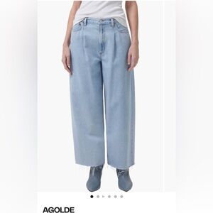 AGOLDE
Dagna Pleated Raw Hem
Crop Baggy Jeans